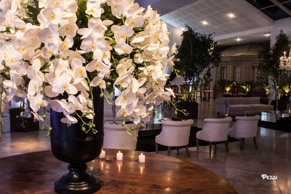 [Imagem de Decoração Floral Evento Corporativo]